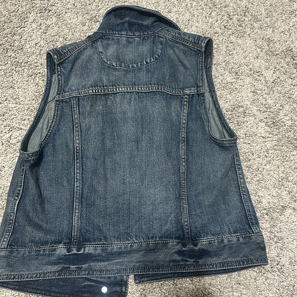 Express Vest - Picture 2 of 2